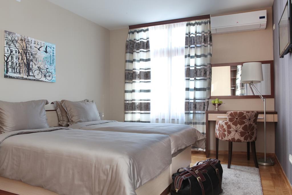 Garni Hotel Tema Nova Čačak Dış mekan fotoğraf