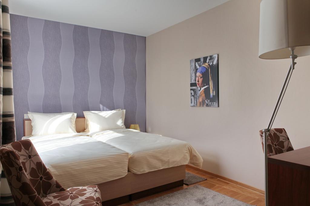 Garni Hotel Tema Nova Čačak Oda fotoğraf